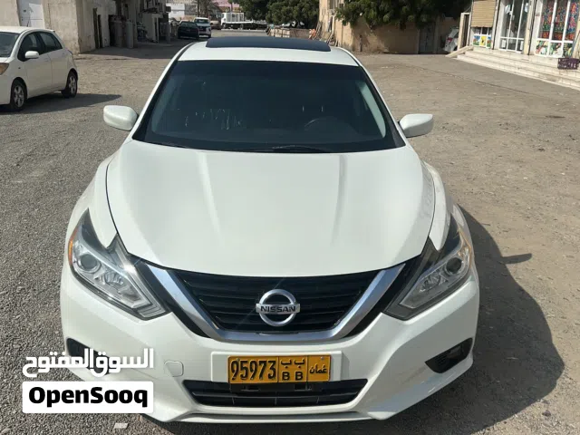 2016 نيسان التيما SV