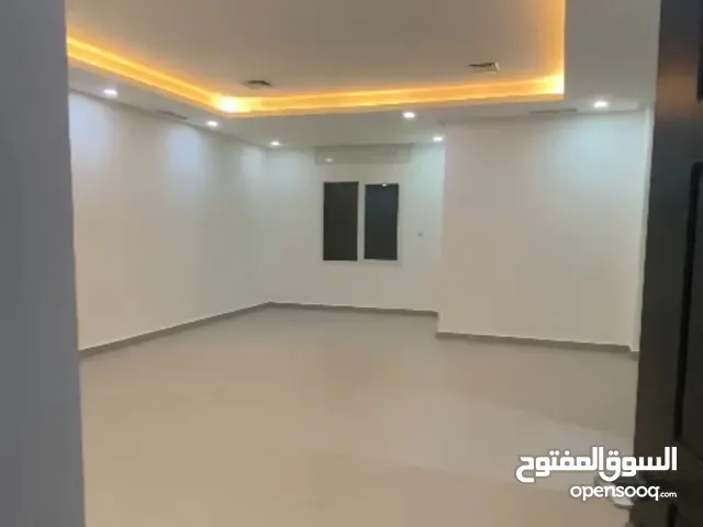 400 m2 4 Bedrooms Apartments for Rent in Hawally Salam