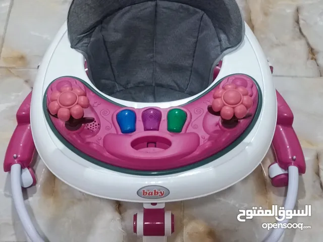 السلام عليكم حجله طفل وعربابنه وكرسي طفل نضاف كلش كلمن سعره يختلف