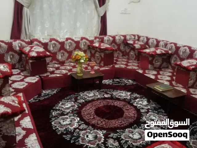 مجلس وصابي عشره متر مع سجاد وستائر وثلاث زوايا