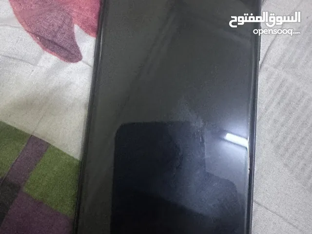 Apple iPhone 11 128 GB in Muharraq