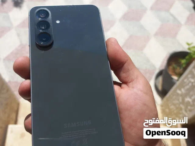 سامسنوج A56/5G 256 \ 8+8 ram plus