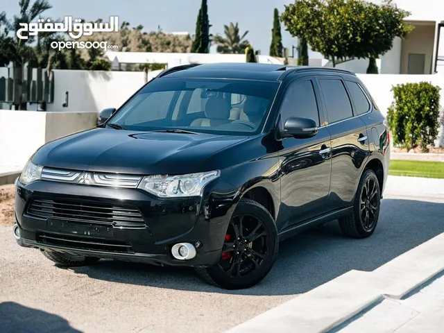 RAMADAN OFFER  MITSUBISHI OUTLANDER 4WD  FULL OPTION  WELL MAINTAINED