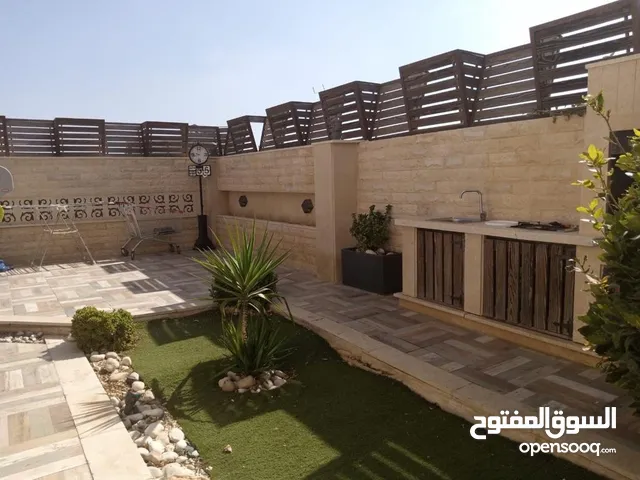 587m2 5 Bedrooms Villa for Sale in Amman Khalda