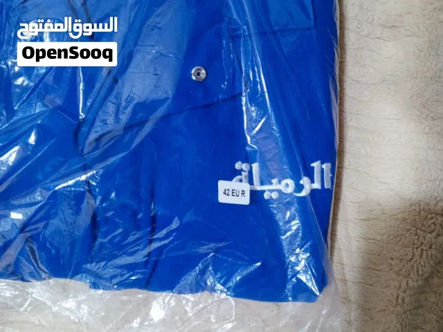 بدلة قطعة وحدة للبيع