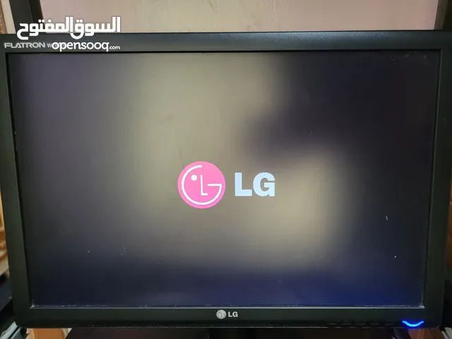 شاشة LG Flatron W1934S مستعملة  تصميم أنيق ..