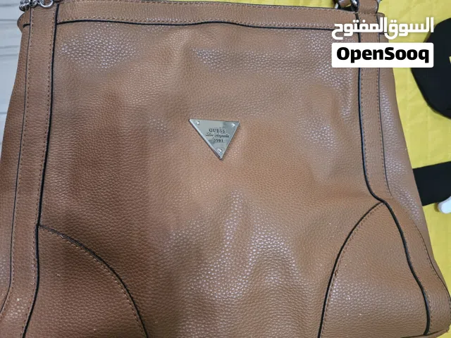 شنطة يد كبيرة
