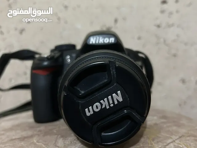 كاميرا Nikon للبيع مستعمله شهر فقط تحتاج بطاريه يوجد بها كلشي