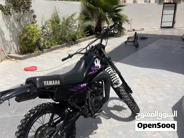 ياماها DT175 للبيع نظيف