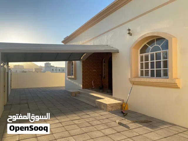 200 m2 3 Bedrooms Townhouse for Sale in Muscat Amerat