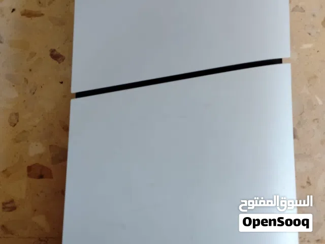 Ps5 للبيع سلم، ديجيتال، واحد تيرا مع اليد الأصلية  مستخدمة 200 ساعة،  قابل لتفاوض