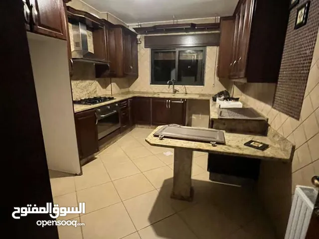 140 m2 3 Bedrooms Apartments for Rent in Amman Um Uthaiena