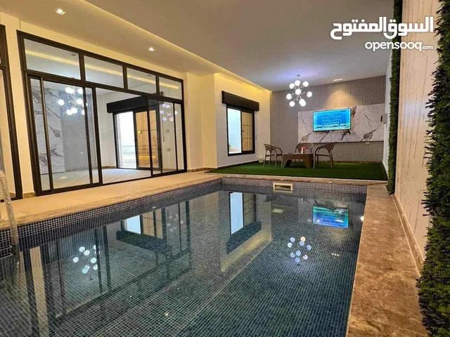 900m2 5 Bedrooms Villa for Sale in Tripoli Al-Serraj