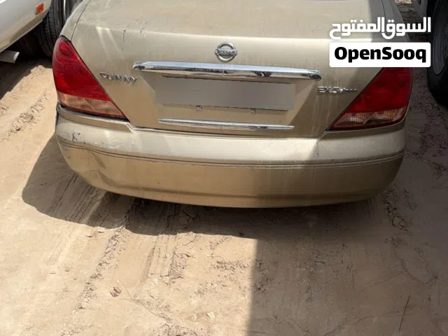 2004 Nissan Sunny S