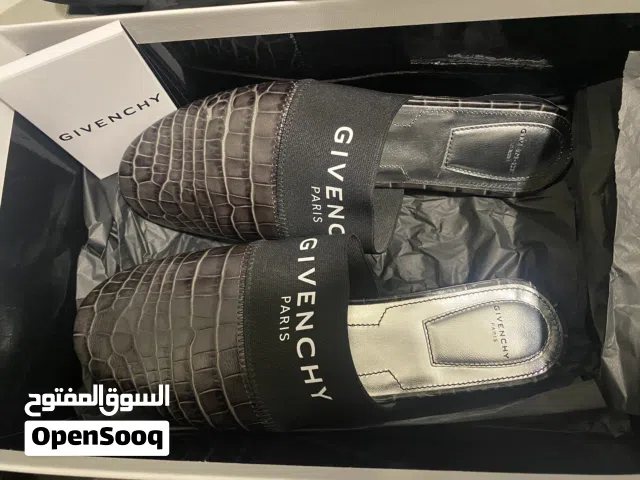 Givenchy slippers