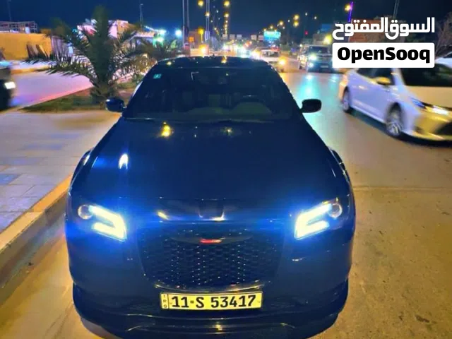 Used Chrysler 300 in Dhi Qar