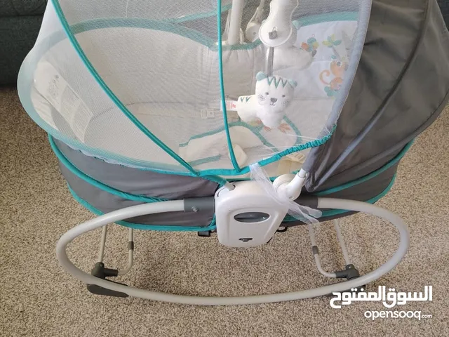 سرير اطفال