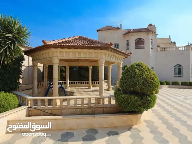 1000 m2 More than 6 bedrooms Villa for Sale in Amman Airport Road - Manaseer Gs