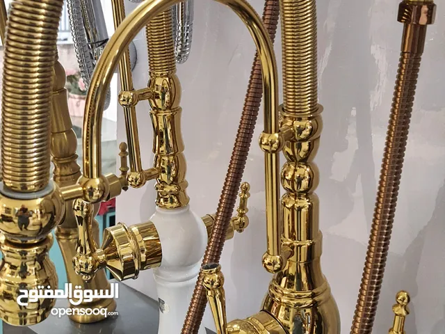خلاطات سنك متنوعة الاشكال والالوان