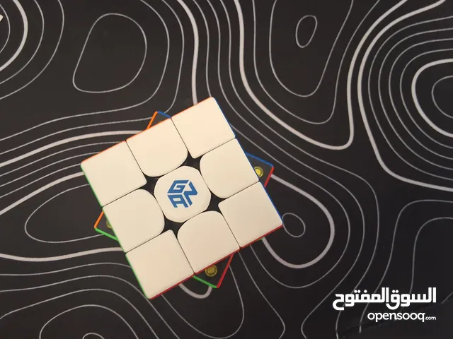 مكعب روبيك محترف