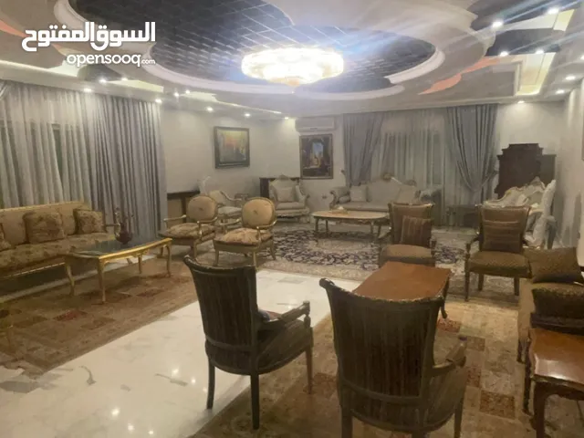 800 m2 More than 6 bedrooms Villa for Rent in Amman Abdoun