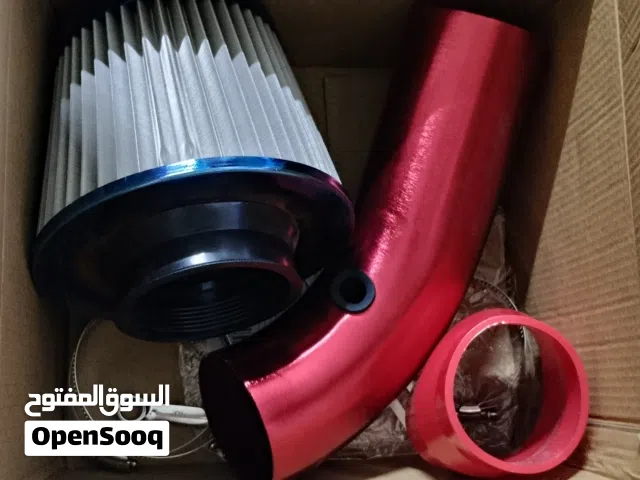فلتر هواء سيارة جديد لتحسين أداء السيارة والحفاظ على المحرك