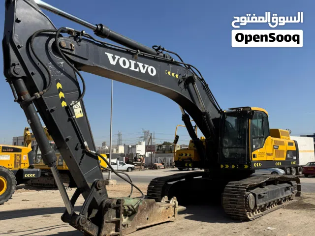Volvo 480 Excavator with Breaker
