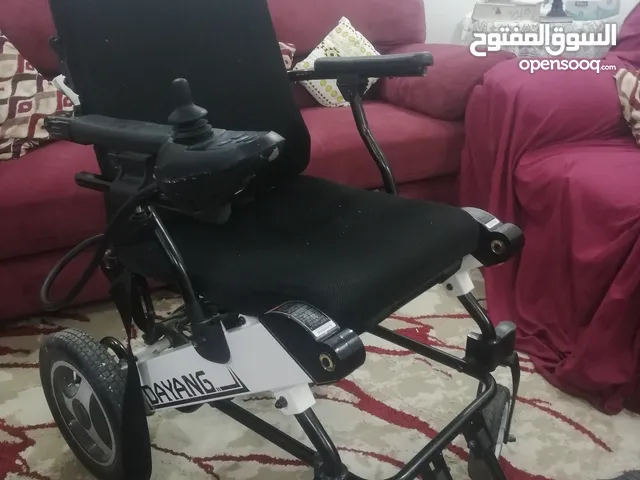 كرسي ذوي احتياجات كهربائي