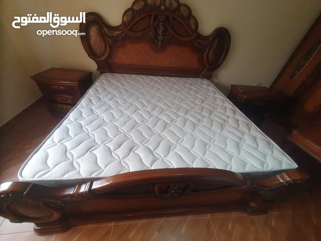 أثاث مستعمل للبيع