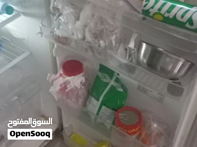 ثلاجه كبيرةللبيع