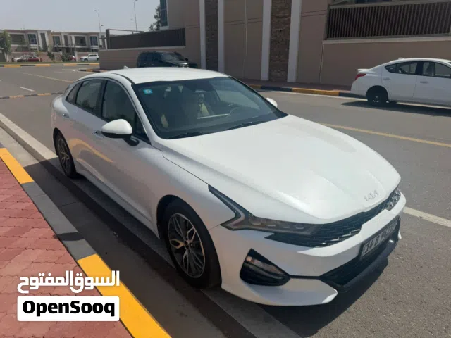 2022 كيا K5 EX