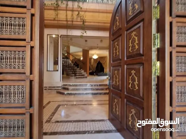 1400m2 More than 6 bedrooms Villa for Sale in Amman Al Kursi