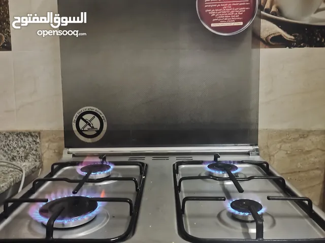 cooker with oven work with gas and mattress طباخ مع فرن يعمل بالغاز و مرتبة سرير 120 سم