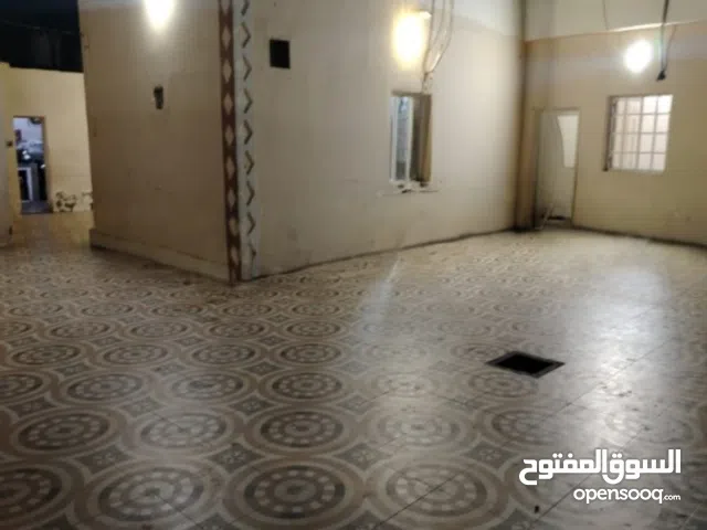 200 m2 5 Bedrooms Townhouse for Sale in Al Batinah Barka