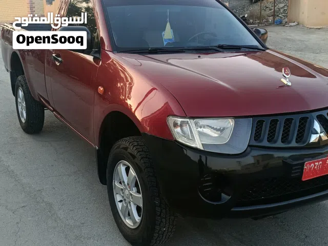 Used Mitsubishi L200 in Al Dakhiliya