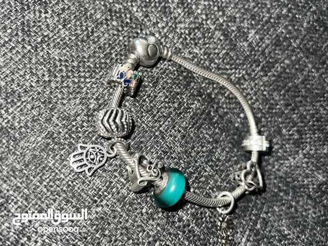 اسوارة باندورا مع تشارمز