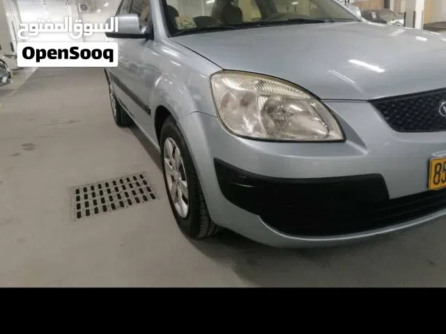 2009 كيا ريو Standard