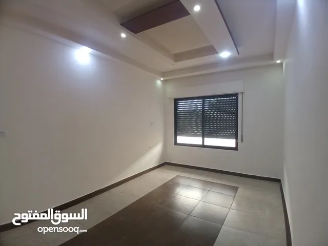 شقه فارغه ارضيه للإيجار في الجبيهه حي ام زويتينه سوبر ديلوكس
