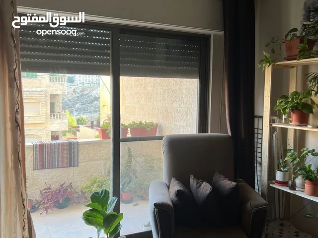 شقة مفروشة للايجار تصلح للعوائل والطلاب او موظفات او عرسان