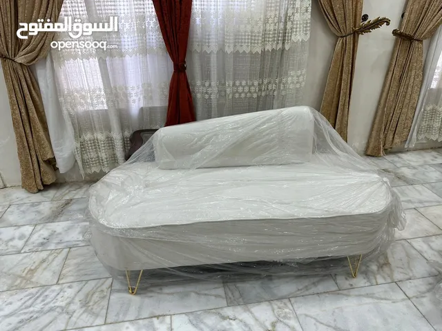 شازلونه قياس 160سم لون ابيض اوف وايت