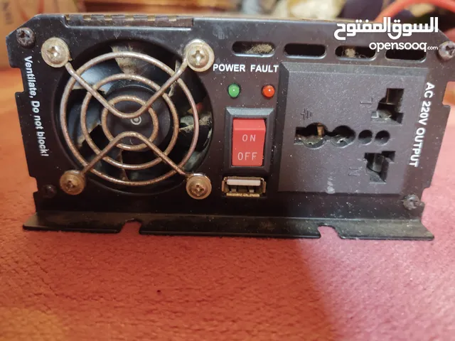 محول كهرباء طاقة شمسية من 12الى220فولت وكالة راجي الاصلي قديم ماقدافتك  استخدام شهرين السعر20000ريال