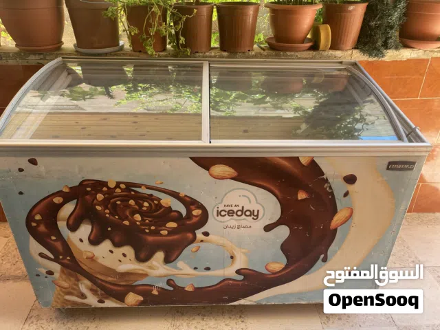 فريزر بطح بحالة ممتازة