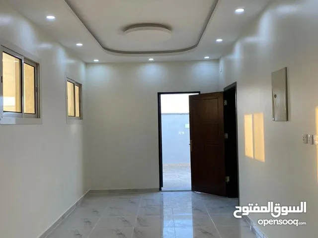 317m2 4 Bedrooms Villa for Sale in Tabuk Alshifa