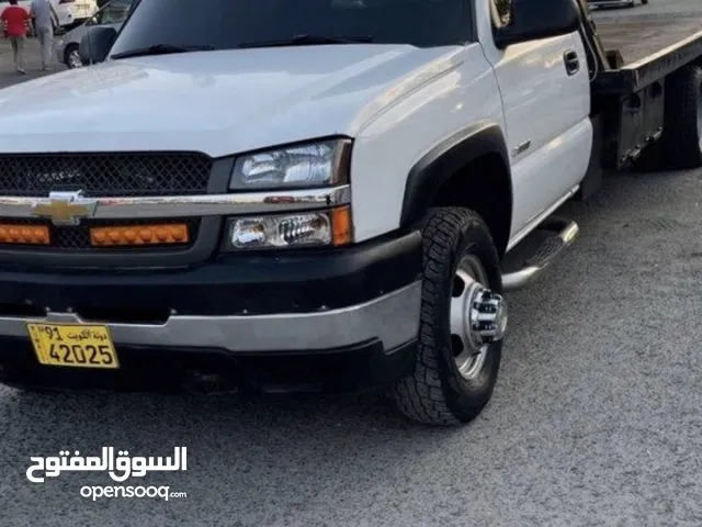 Flatbed Chevrolet  in Hawally