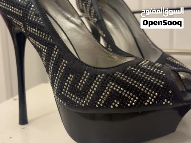 ب5  الي تبيه خاص ماقصر معاها