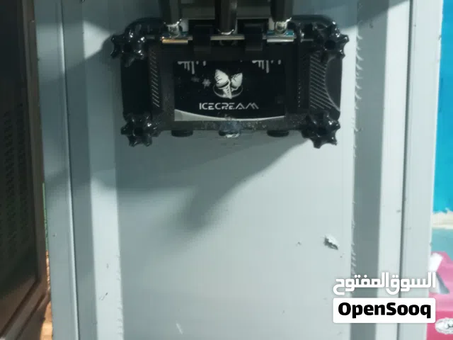 معدات محل ايسكريم متنوعه