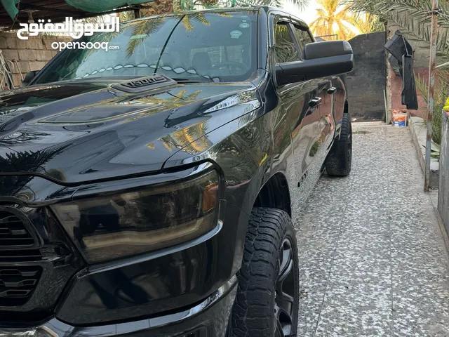 سياره دوج رام فئه السبورت بدي طويل وباب طويل XL