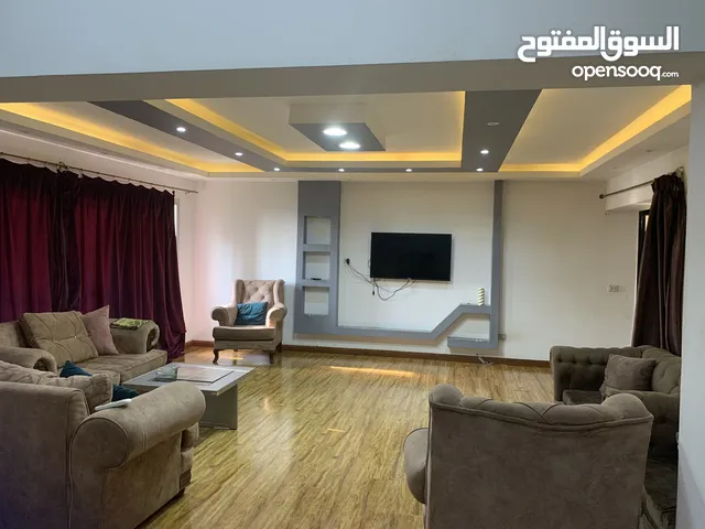 350 m2 3 Bedrooms Apartments for Rent in Cairo Maadi