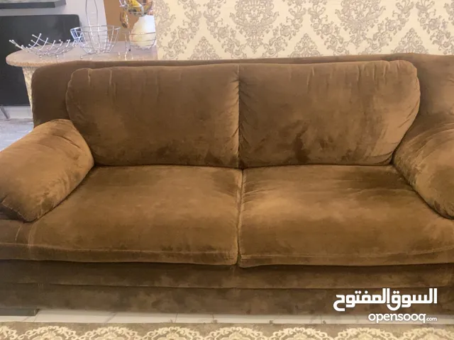 طقم امريكي وارد لامارات 350