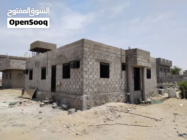 فرصة عقارية مميزة - بيت جديد للبيع في مدينة الشعب، عدن!  للبيع بيت شعبي جديد ومميز في موقع استرات